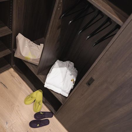 Oliven- & Genusshotel Hirzer Schenna Bilik gambar