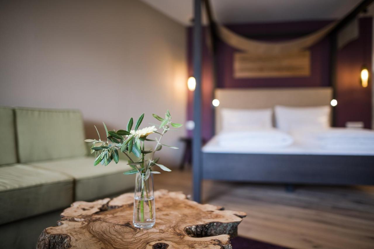 Oliven- & Genusshotel Hirzer Schenna Luaran gambar